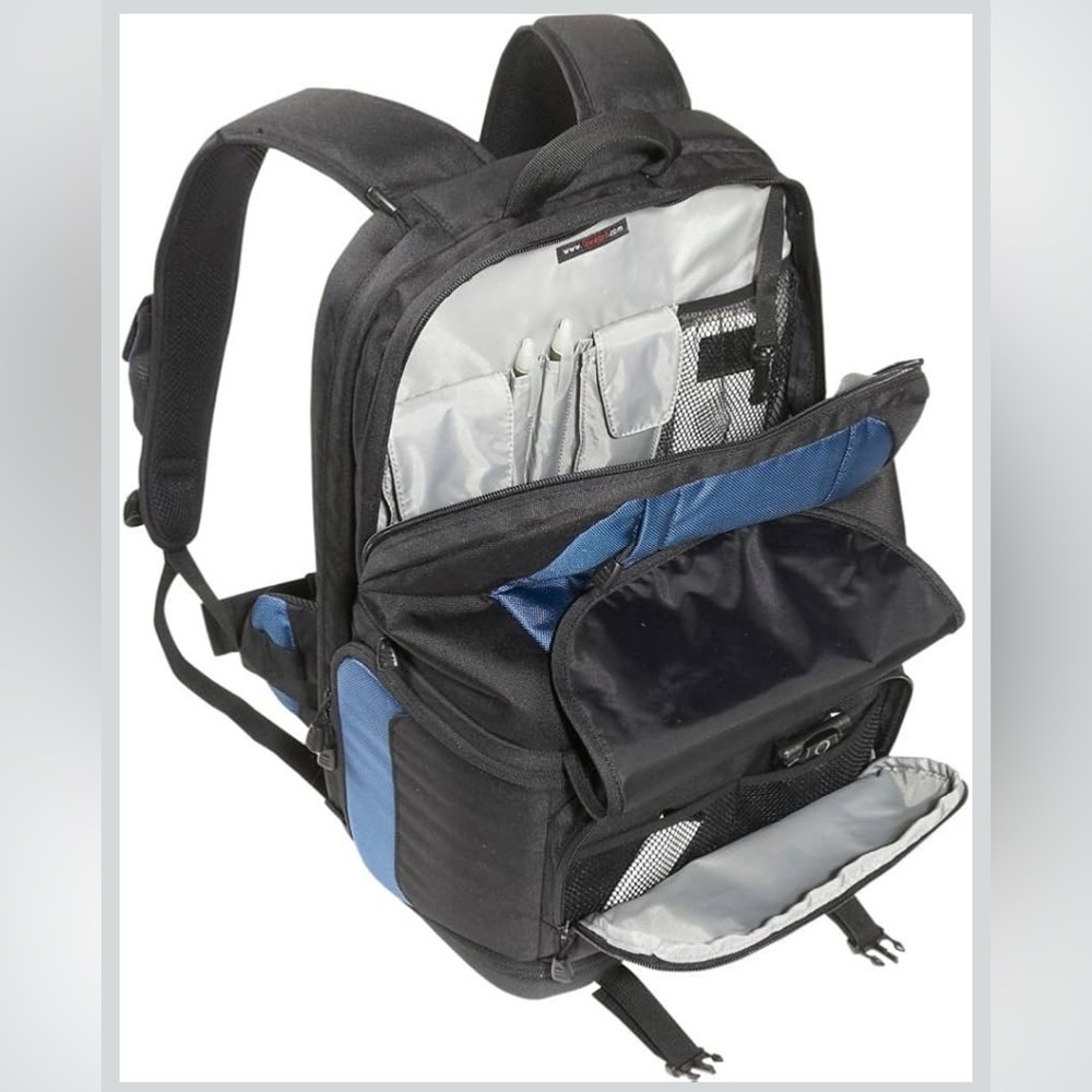 Lowepro Fastpack 250 DSLR Camera Backpack - Picture 6 of 7